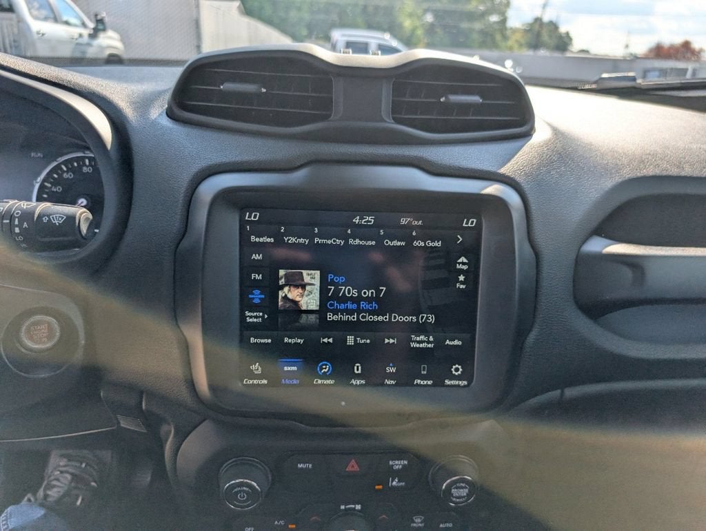 2023 Jeep Renegade Altitude